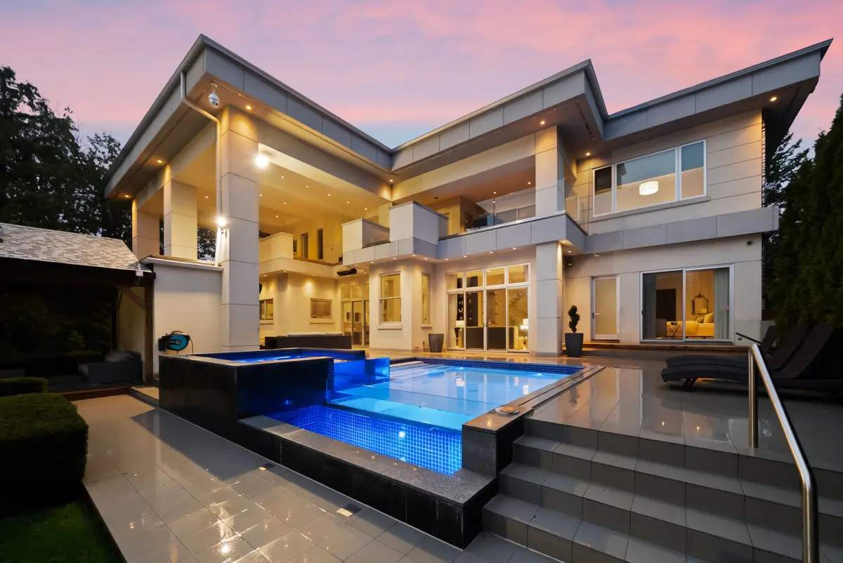 19 Maryvale CRES, Richmond Hill, ON L4C 6P6