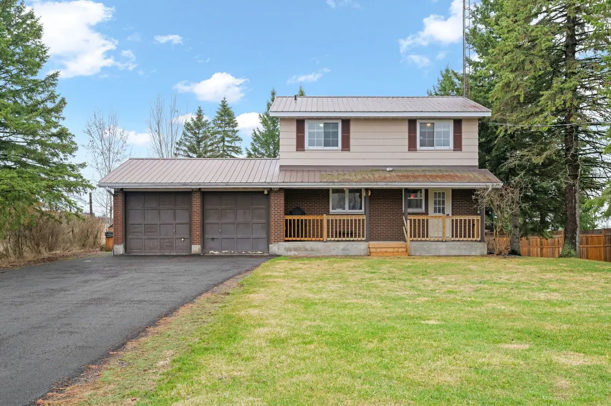 15658 County 43 RD, North Stormont, ON K0C 1K0