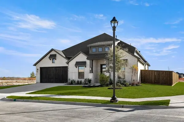 4802 Timberdrift Street, Midlothian, TX 76065