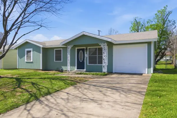 809 Milam Drive,  Euless,  TX 76039