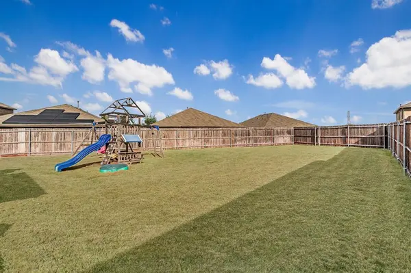 153 Hidden Creek Court, Saginaw, TX 76131