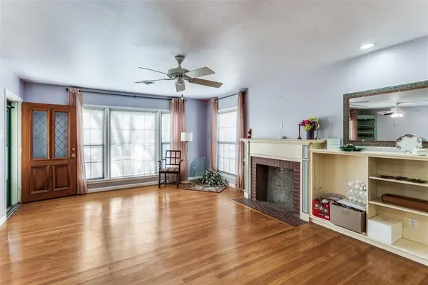 813 19th Street, Plano, TX 75074