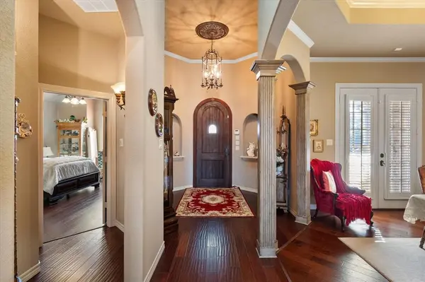 1211 Northglen Court, Mansfield, TX 76063