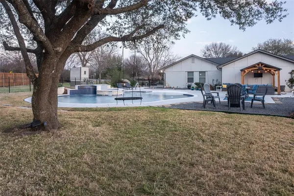 2 Moonlight Trail, Lucas, TX 75002