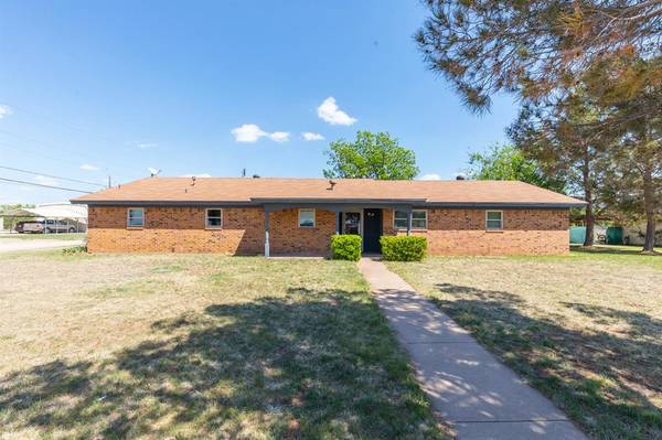903 Ave Q, Anson, TX 79501