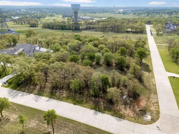 1028 Hat Creek Road, Bartonville, TX 76226