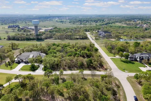 1028 Hat Creek Road, Bartonville, TX 76226