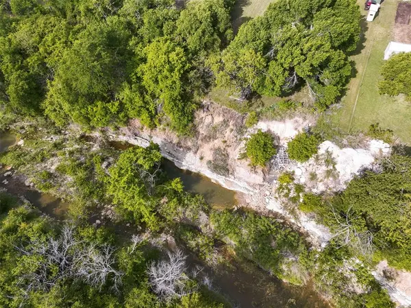 10020 Lavinder Lane, Crowley, TX 76036