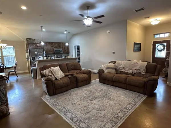 1212 Bowman Ridge Road, Stephenville, TX 76401