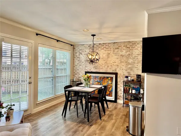 16301 Ledgemont Lane #181, Addison, TX 75001