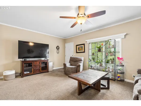 310 PITNEY LN ##8, Junction City, OR 97448