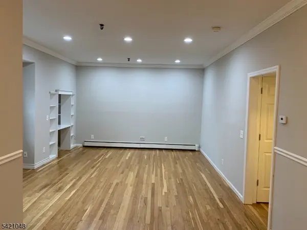 116 W 19Th St #1A, Bayonne City, NJ 07002