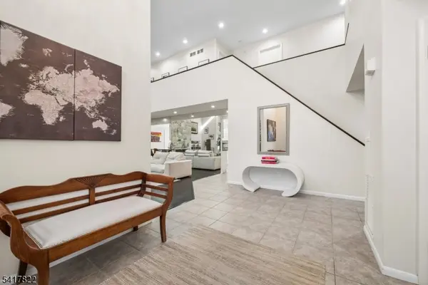 5 MEADOW DRIVE, Warren Twp., NJ 07059