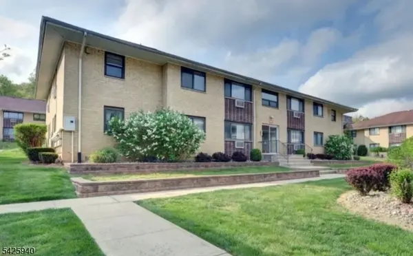 401 Highway 22 ,Bldg44,U4 #4, North Plainfield Boro, NJ 07060