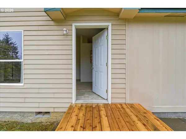 210 BIG CEDARS DR, Ariel, WA 98603