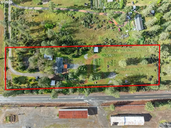 107 PATTON BAR RD, Cave Junction, OR 97523