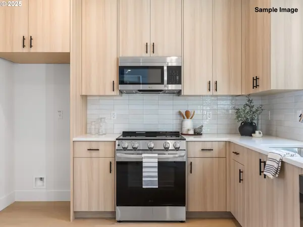 4350 NE Going ST, Portland, OR 97218