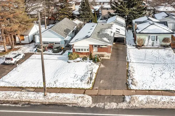 265 Gibbons ST #Main, Oshawa, ON L1K 0J4