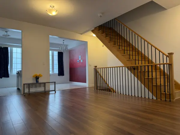 302 Clay Stones ST, Newmarket, ON L3X 0M1