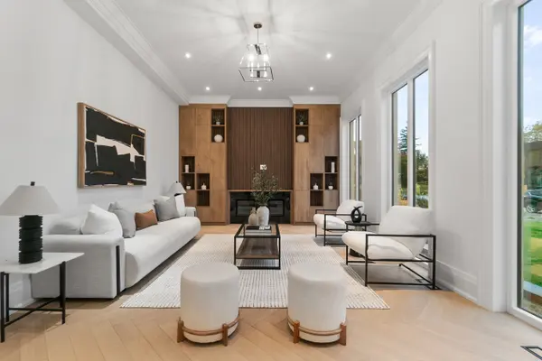 84 Pebbleridge PL, Oakville, ON L6K 3Y4