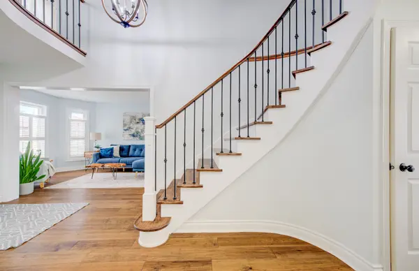 643 Phoebe CRES, Burlington, ON L7L 6E5