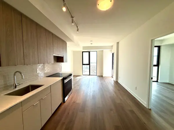 2075 Lakeshore RD #307, Burlington, ON L7R 0H3