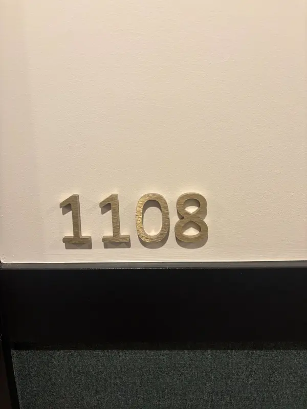 1660 Bloor ST W #1108, Toronto W02, ON M6P 1A8