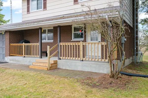 15658 County 43 RD, North Stormont, ON K0C 1K0