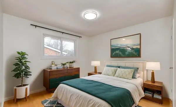 484 Speedvale AVE E #Upper, Guelph, ON N1E 1P2