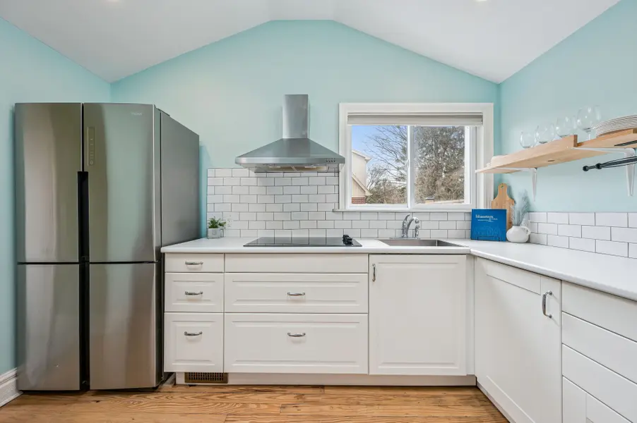 326 Exhibition ST, Guelph, ON N1H 4S2