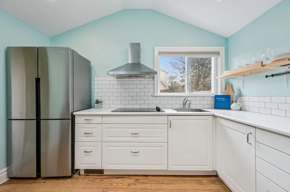 326 Exhibition ST, Guelph, ON N1H 4S2