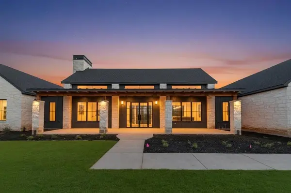 2004 Rana Drive, Cresson, TX 76035