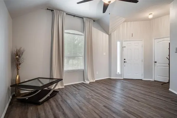 409 Dempster Court, Oak Point, TX 75068