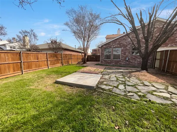 2029 Diamond Ridge Drive, Carrollton, TX 75010