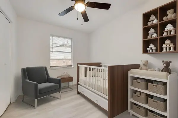 6048 Hillcrest Drive, Watauga, TX 76148