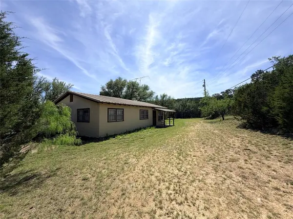 3843 Mountain View, Caddo, TX 76429