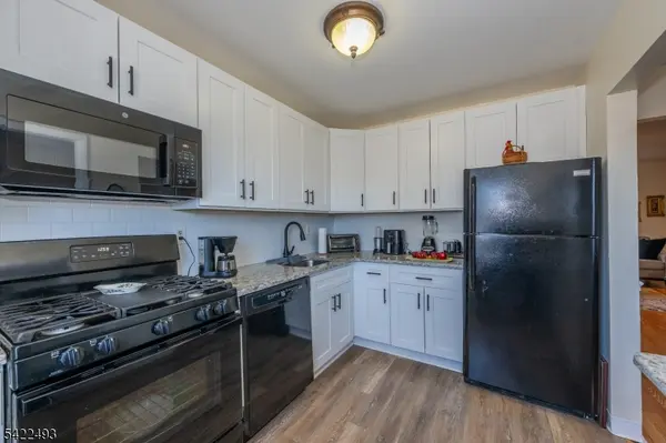 1146 Valley Rd #2A, Wayne Twp., NJ 07470