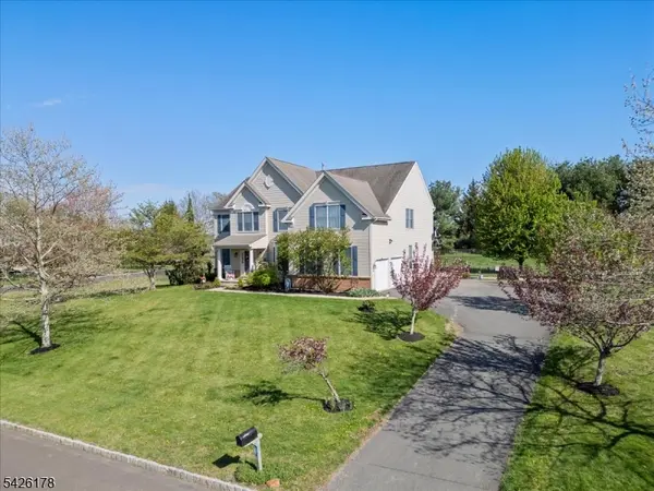 1 Tanager Dr, Raritan Twp., NJ 08551