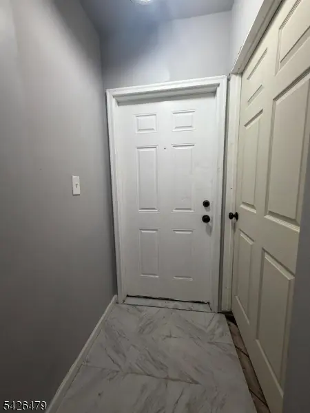 10 Tillinghast St #2, Newark City, NJ 07108