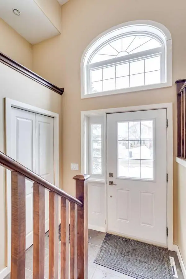 322 Plamondon DR, Fort Mcmurray, AB T9K 0B2