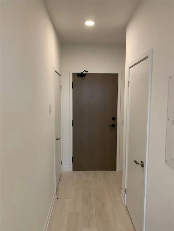 225 Sumach ST #2402, Toronto C08, ON M5A 3K3