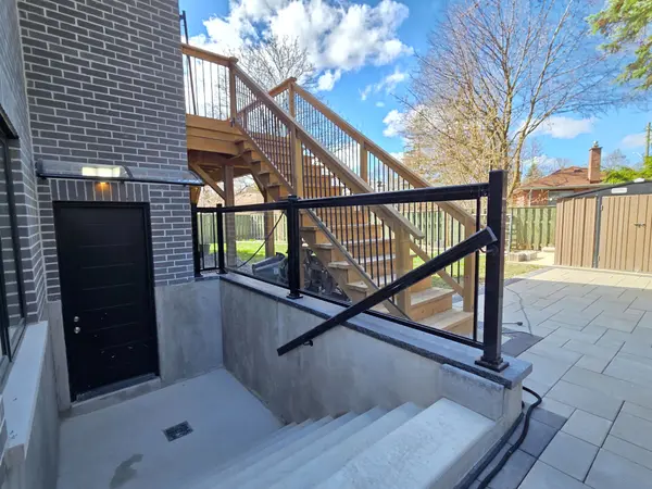 405 Taylor Mills DR N, Richmond Hill, ON L4C 2V1