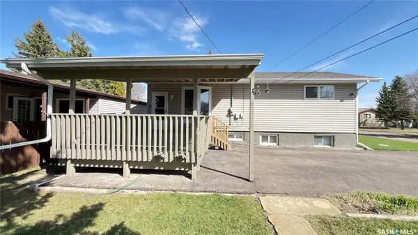 117 Herbert STREET, Maple Creek, SK S0N 1N0