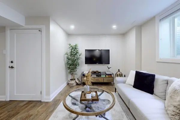 419 Wettlaufer TER, Milton, ON L9T 7N4