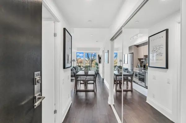 20 Brin DR #308, Toronto W08, ON M8X 0B2