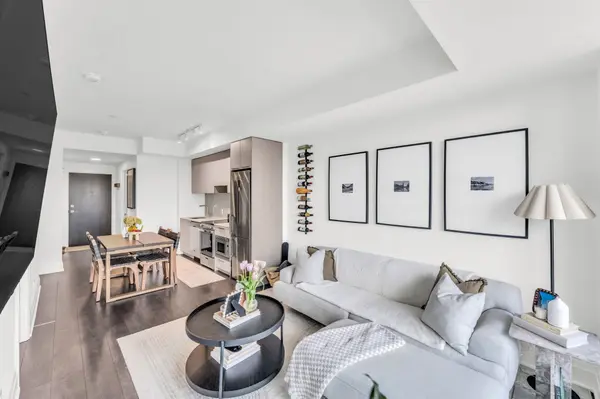 20 Brin DR #308, Toronto W08, ON M8X 0B2