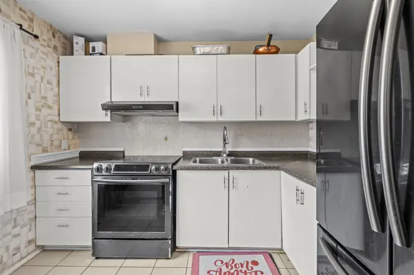 3565 Aladdin LN, Blossom Park - Airport And Area, ON K1T 1E1