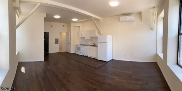 192 Market St #7A, Newark City, NJ 07102