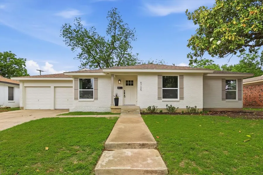 6705 Park Place Drive, Richland Hills, TX 76118