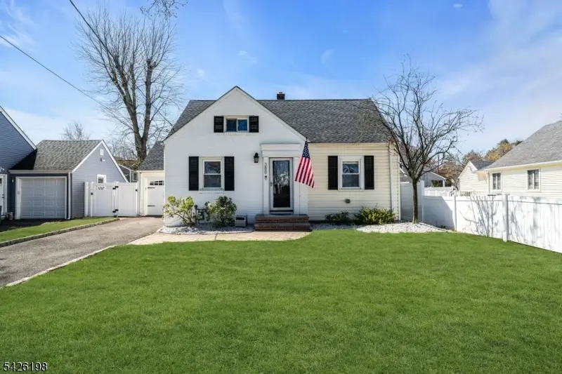 380 Westfield Rd, Scotch Plains Twp., NJ 07076